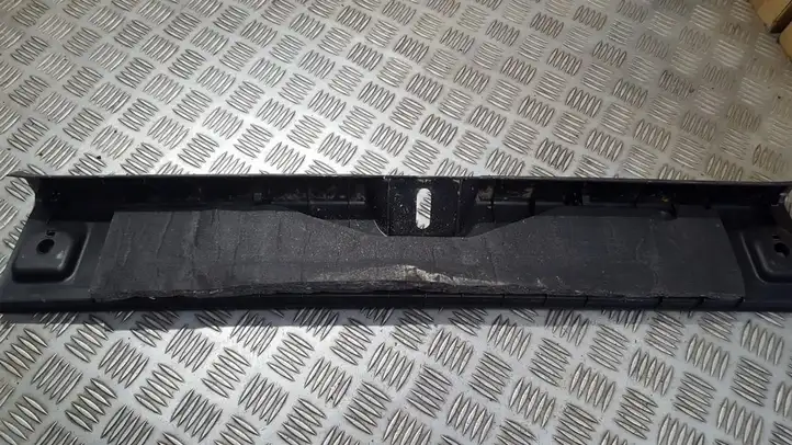 Toyota Corolla E120 E130 (2000 - 2004) Отделка порога багажника — фото 2