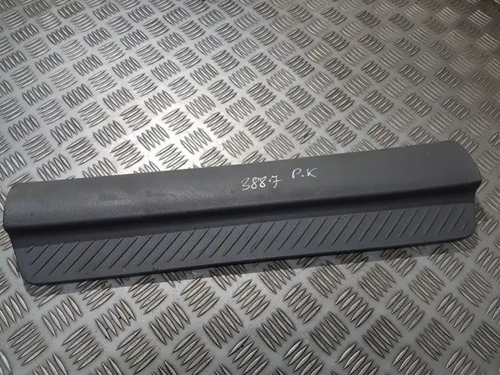 Mazda 6 (2002 - 2005) gj6a68720 Внутренняя отделка переднего порога — фото 1