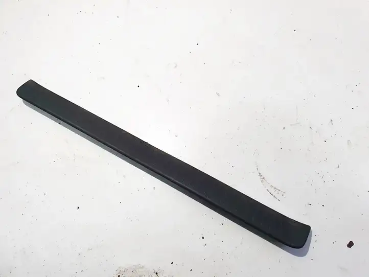 Toyota Avensis Verso (2004 - 2009) 6791144040 Внутренняя отделка переднего порога — фото 1