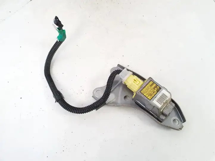 Toyota Avensis Verso (2004 - 2009) 8983044010 Датчик удара SRS — фото 1