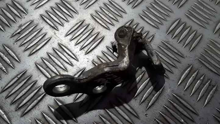 Ford Focus (1998 - 2004) Верхняя петля передней двери — фото 2