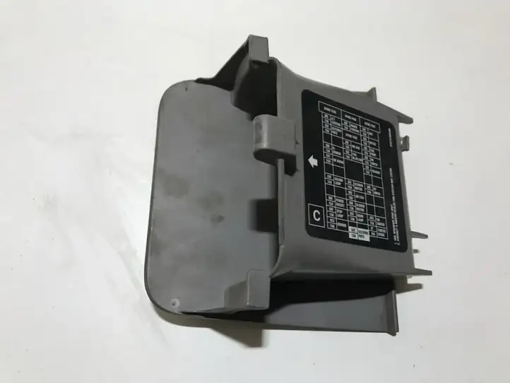 Nissan Almera N16 (2000 - 2010) 24313bm400 Вещевой ящик — фото 2