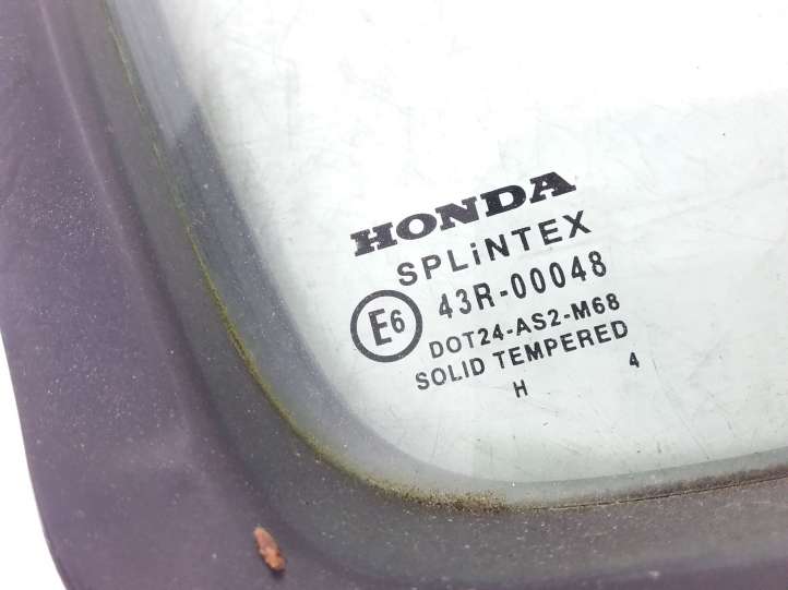 Honda CR-V (2001 - 2004)  73441SCA Маленькое стекло 