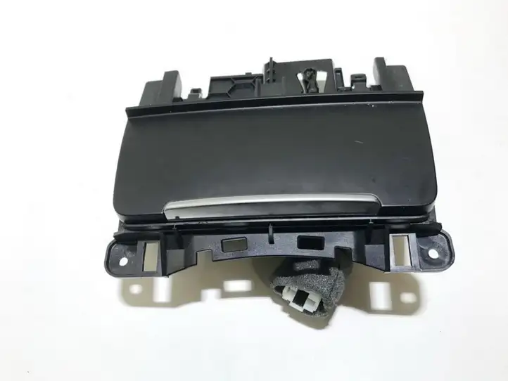 Audi A5 8T 8F (2007 - 2011) 8k0857951 Передняя пепельница — фото 1