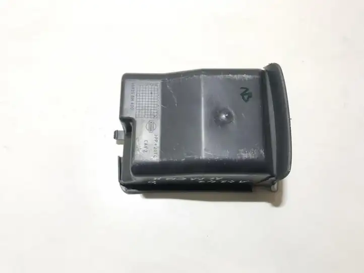 Nissan Almera N16 (2000 - 2010) 96925bm400 Передняя пепельница — фото 2
