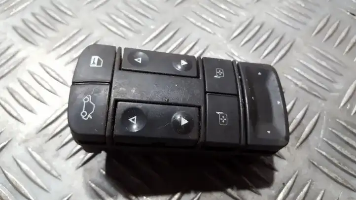 Opel Vectra C (2002 - 2005) 09185952 Блок кнопок стеклоподъемников — фото 1