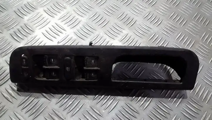 Volkswagen Golf IV (1998 - 2005) 1J4959857D Блок кнопок стеклоподъемников — фото 1