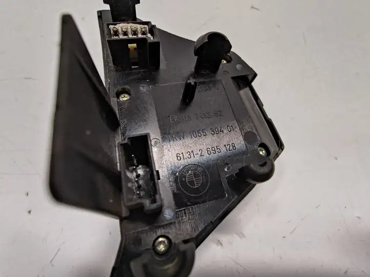 BMW 5 E39 (1996 - 2003) 61312695128 Кнопки на рулевом колесе — фото 3