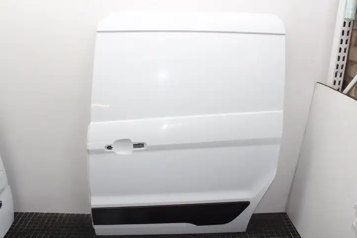 Ford Transit - Tourneo Connect (2009 - 2017) Боковая раздвижная дверь — фото 1
