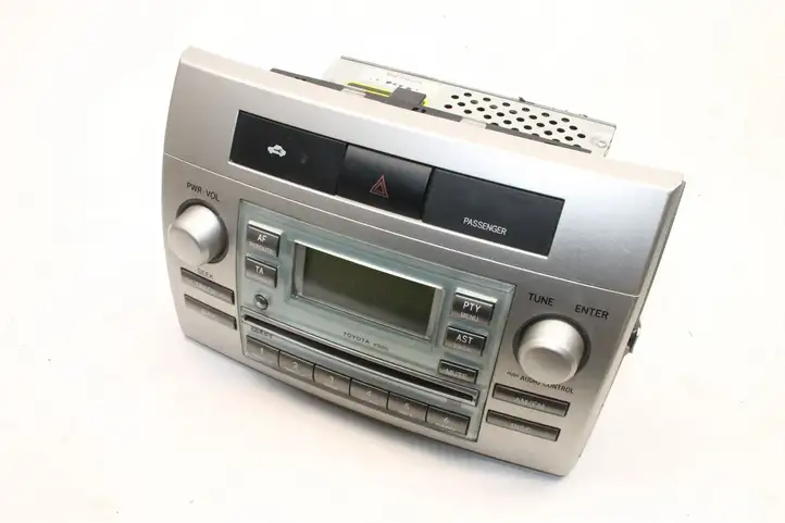 Toyota Corolla Verso E121 (2004 - 2007) 861200F010 Магнитола / мультимедийная система — фото 2