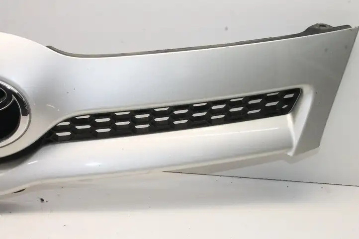 Toyota Corolla Verso E121 (2004 - 2007) 531170F010 Вентиляционная решетка кузова — фото 2