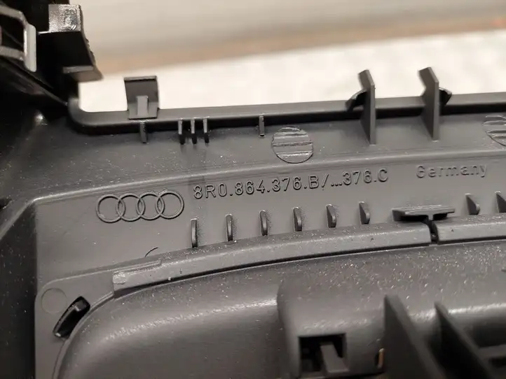 Audi Q5 SQ5 (2012 - 2017) 8R0864376B Другая деталь консоли (туннеля) — фото 7