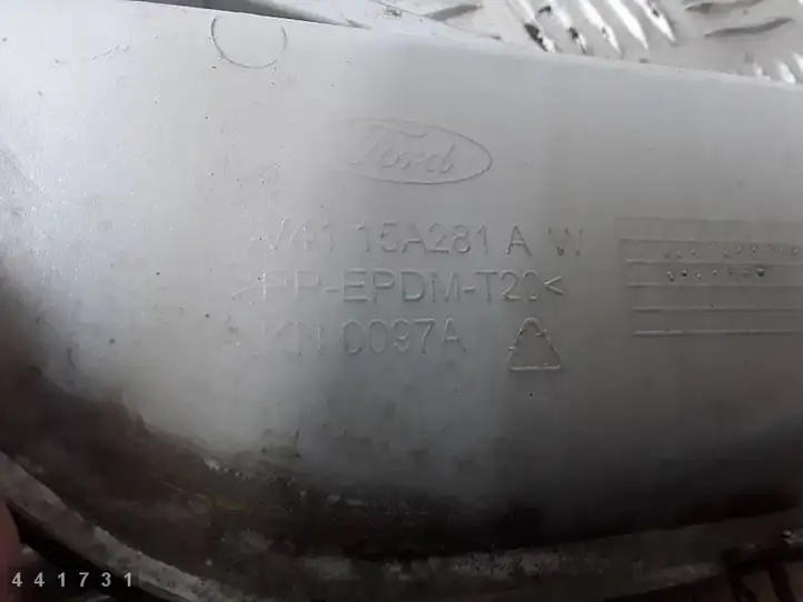 Ford Kuga I (2008 - 2012) 8V4115A281A Кронштейн заднего бампера — фото 4