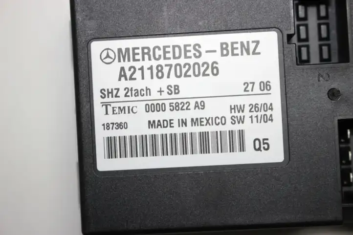 Mercedes-Benz CLS C219 (2003 - 2011) A2118702026 Прочие блоки управления — фото 2