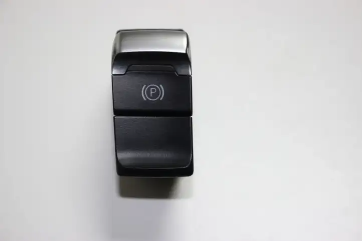 Audi A4 S4 B8 8K (2011 - 2015) 8K1927225E Кнопка ручного тормоза — фото 1