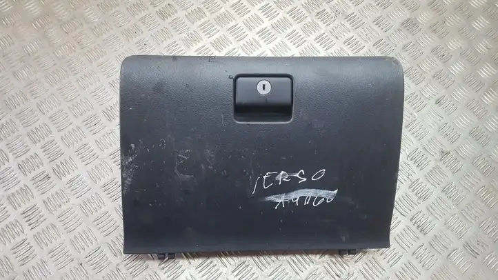 Toyota Corolla Verso AR10 (2004 - 2009) 555510F010 Вещевой ящик — фото 1
