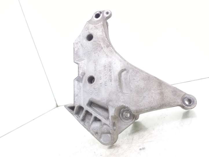 Skoda Octavia Mk2 (1Z) (2004 - 2013)  03L199207 Кронштейн крепления двигателя