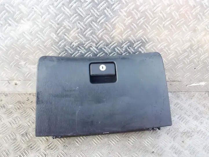 Toyota Corolla E120 E130 (2004 - 2007) 5555102060 Вещевой ящик — фото 1