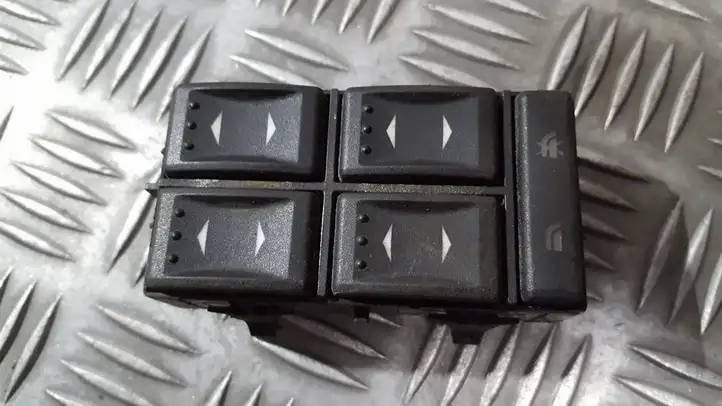 Ford Mondeo Mk III (2000 - 2007) 1s7t14a132be Блок кнопок стеклоподъемников — фото 1