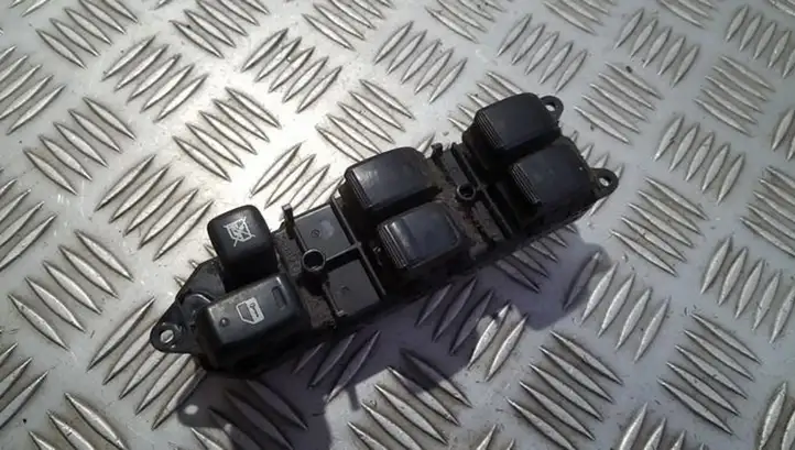 Toyota Avensis Verso (2004 - 2009) 8404044030 Блок кнопок стеклоподъемников — фото 1