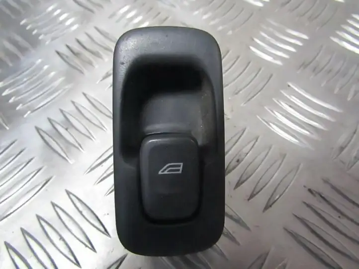 Volvo S80 (1998 - 2004) 9476695 Кнопка стеклоподъемников — фото 1