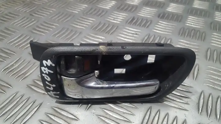 Toyota Corolla Verso AR10 (2004 - 2009) 692060F010 Внутренняя ручка задней двери — фото 1