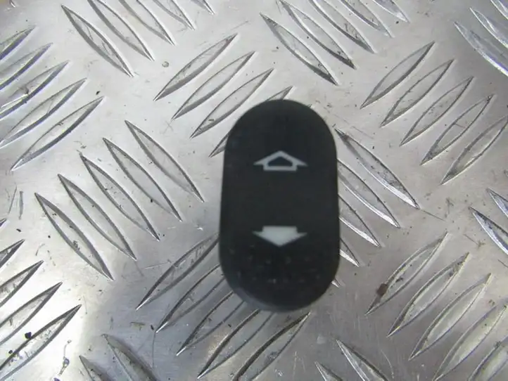 Ford Focus (1998 - 2004) 14529cb Блок кнопок стеклоподъемников — фото 1