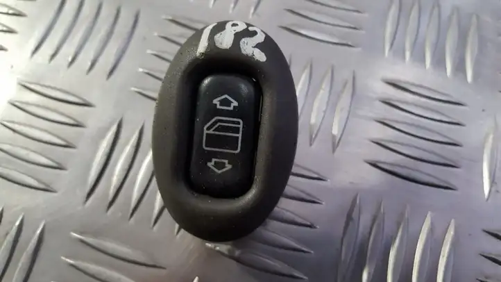 Mercedes-Benz E W210 (1995 - 2002) 2108208210 Блок кнопок стеклоподъемников — фото 1