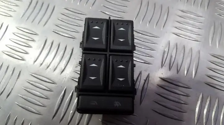 Ford Mondeo Mk III (2000 - 2007) 1S7T14A132BD Блок кнопок стеклоподъемников — фото 1