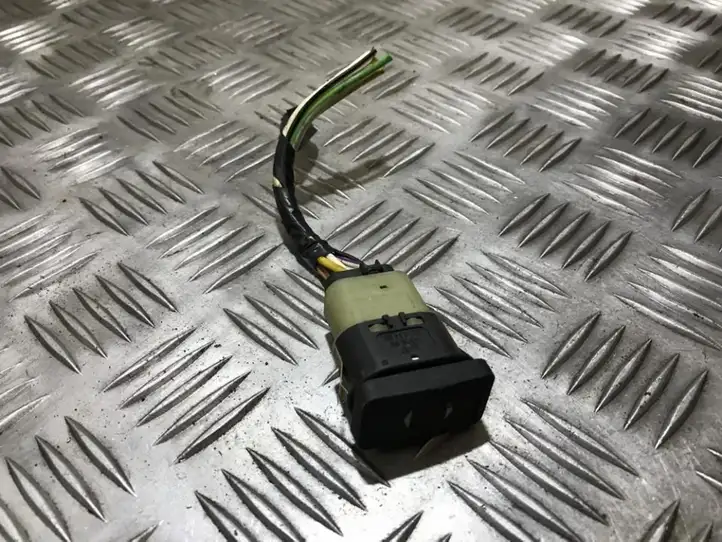 Ford Focus (2005 - 2008) 14529bb Блок кнопок стеклоподъемников — фото 1