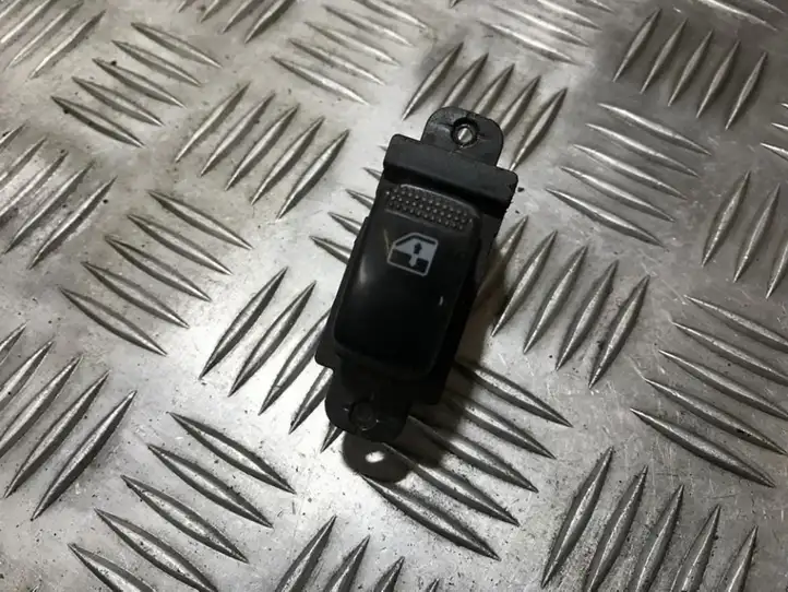 Hyundai Elantra (2000 - 2003) 621w03620 Кнопка стеклоподъемников — фото 1