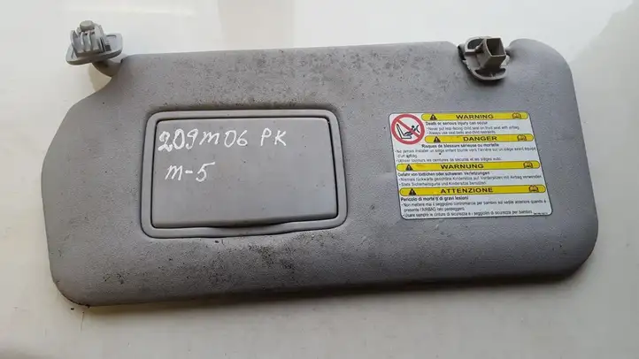 Mazda 5 (2005 - 2010) Солнцезащитный козырек — фото 1