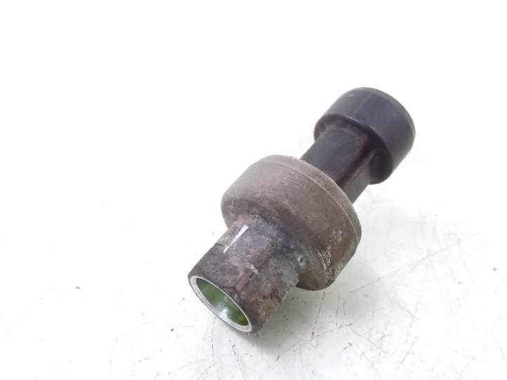 Opel Vectra (2002 - 2005)  09131721 Датчик давления кондиционера воздуха