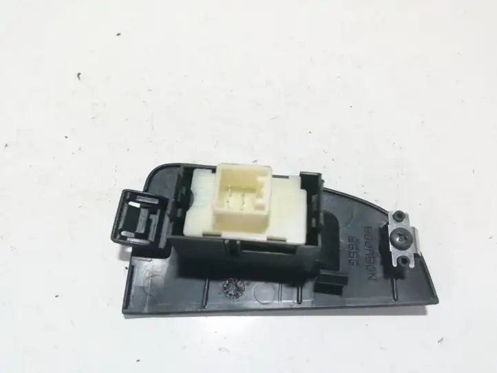 Toyota Avensis T250 (2006 - 2009) 7423205160 Блок кнопок стеклоподъемников — фото 2