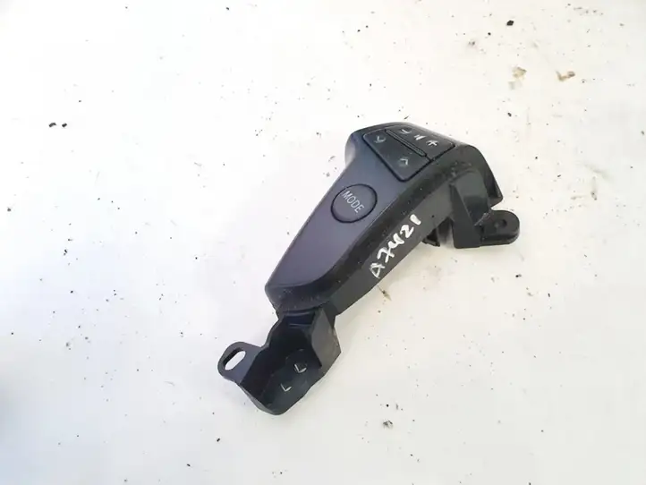 Toyota Avensis T250 (2006 - 2009) 75b596 Кнопки на рулевом колесе — фото 2