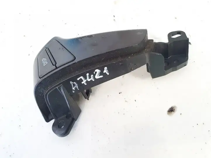 Toyota Avensis T250 (2006 - 2009) 75b596 Кнопки на рулевом колесе — фото 1
