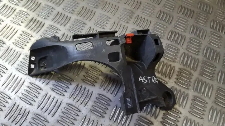 Opel Astra H (2004 - 2009) 13143106 Кронштейн заднего бампера — фото 1