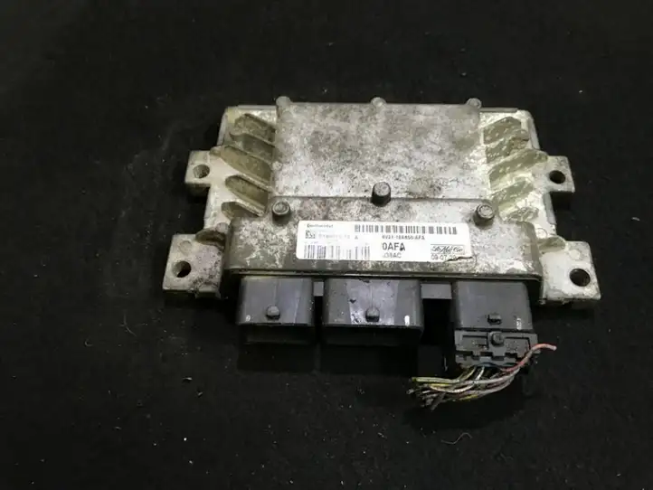 Ford Fiesta (2009 - 2012) 8v2112a650afa Блок управления двигателем (ЭБУ) — фото 1
