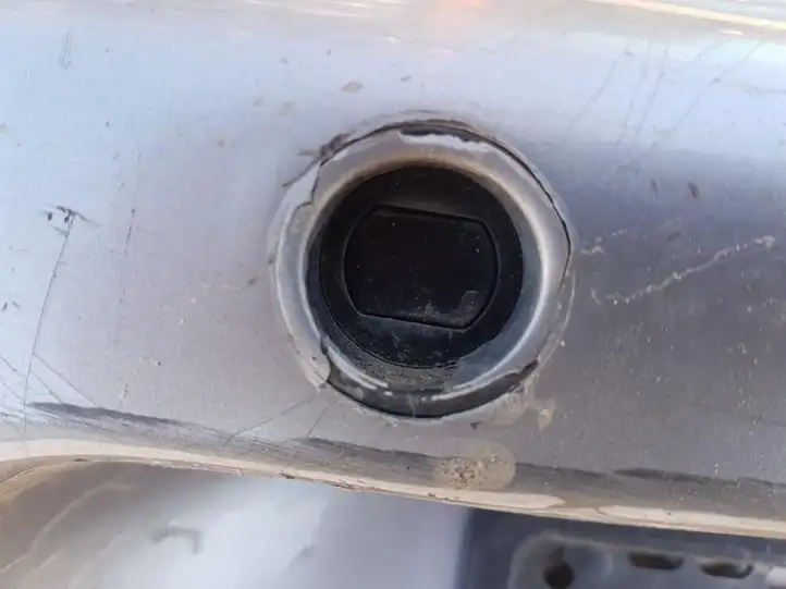 Peugeot 607 (2000 - 2004) Кронштейн заднего датчика парковки — фото 1
