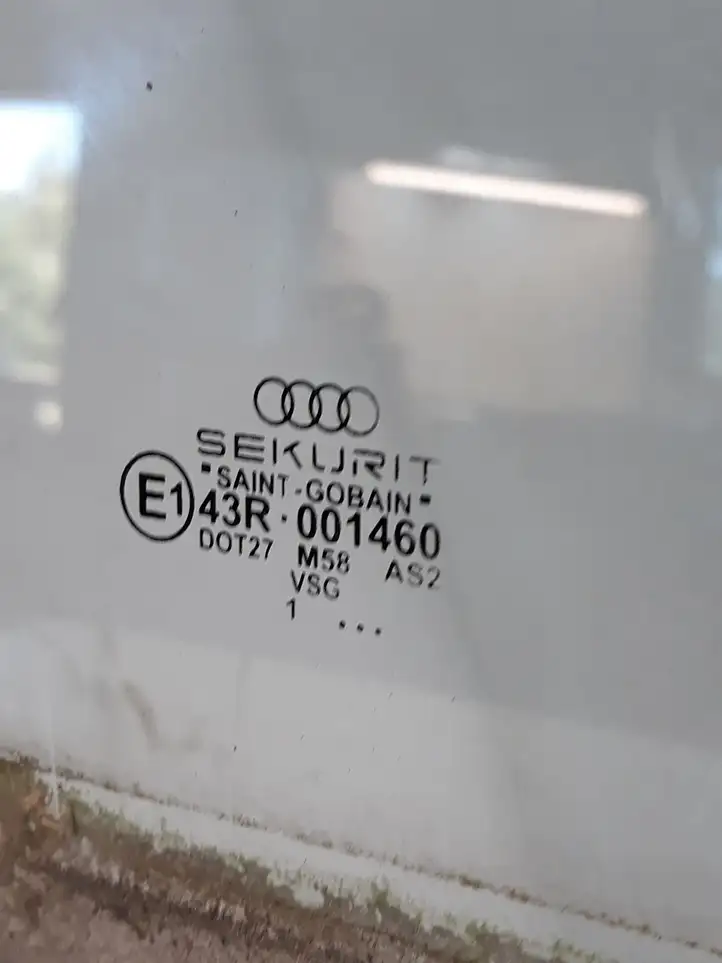 Audi A4 S4 B6 8E 8H (2000 - 2006) AS2 Стекло передней двери — фото 3