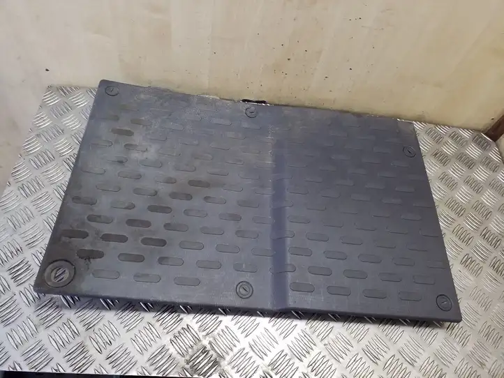 Fiat Ducato (2014 - ) 1308522070 Крышка ящика аккумулятора — фото 1