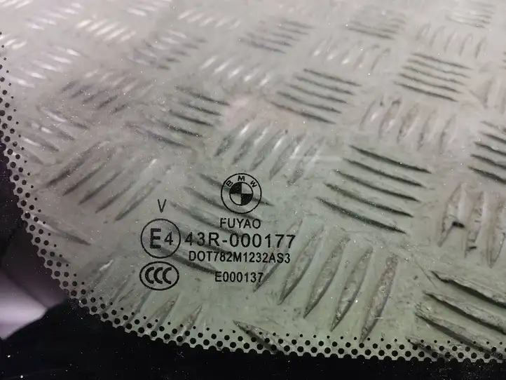 BMW X1 F48 F49 (2015 - 2022) 7406873 Заднее боковое стекло — фото 11