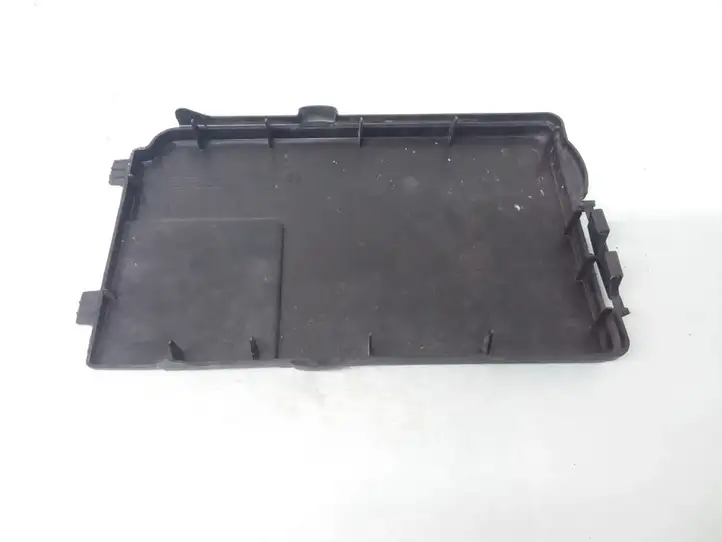 Audi A3/S3 8P (2004 - 2008) 1K0915443 Крышка ящика аккумулятора — фото 2