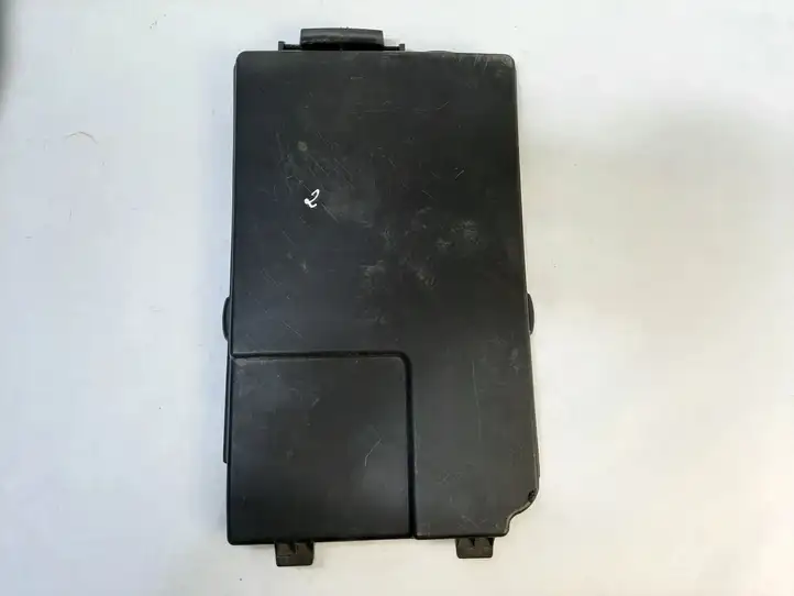 Volkswagen Touran I (2003 - 2010) 1K0915443 Крышка ящика аккумулятора — фото 1