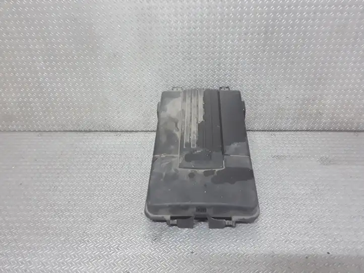 Volkswagen PASSAT B6 (2005 - 2010) 1K0915443A Крышка ящика аккумулятора — фото 1