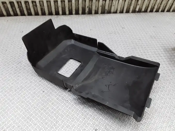 Volvo V50 (2004 - 2008) 30667276 Крышка ящика аккумулятора — фото 3