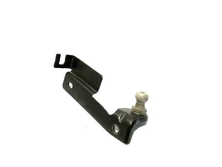 Audi A8 (2010 - 2014)  059103357D Другая деталь отсека двигателя