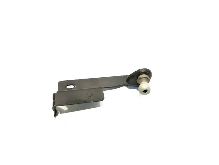 Audi A8 (2010 - 2014)  059103357D Другая деталь отсека двигателя