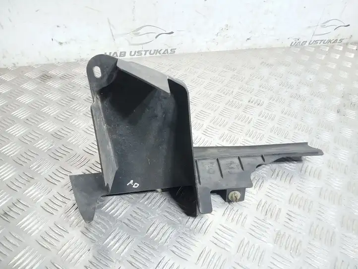 Ford Kuga I (2008 - 2012) 8V418310A Прочие детали моторного отсека — фото 2
