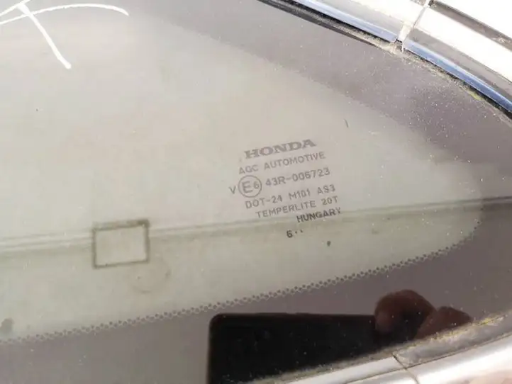 Honda CR-V (2006 - 2009) Заднее боковое стекло — фото 2